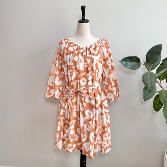 Elizabeth and James- Uptown Day Glow 3/4 Sleeve Dress in Safari - Picture 2 of 8